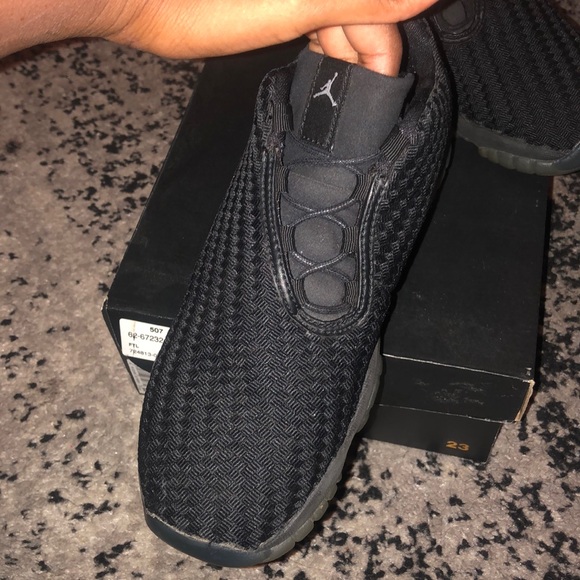 Air Jordan Future Low Bg - black and metallic - Picture 3 of 5